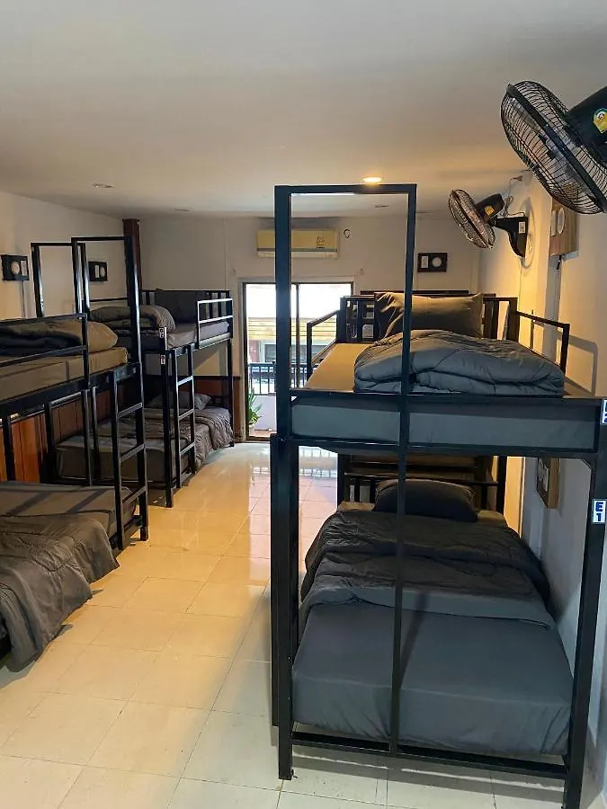 Phi Phi Little Hub Hostel
