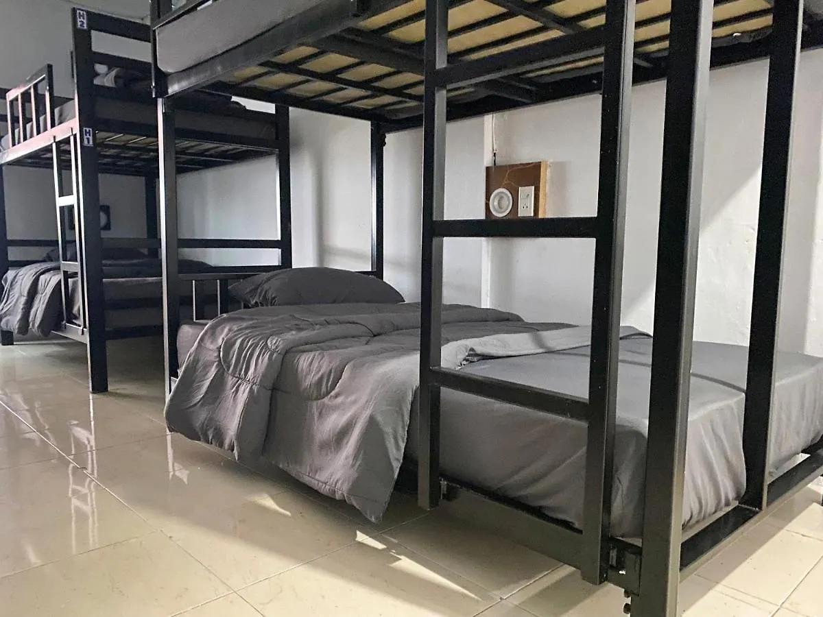 Phi Phi Little Hub Hostel